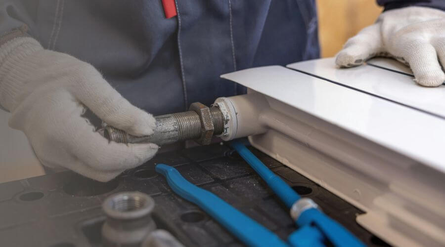 Local water heater installation in Oskaloosa, IA